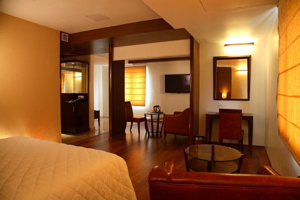 Hotel Grand Gardenia