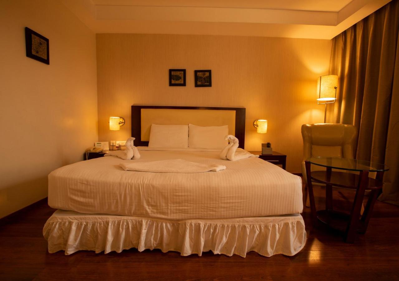 Grand Gardenia Hotel 3*